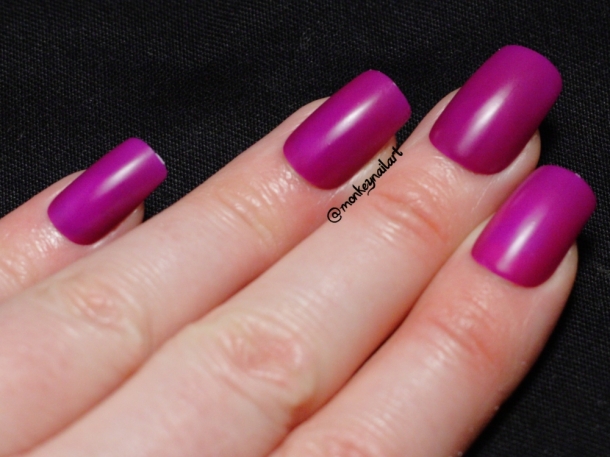pretty-poundland-thermal-purple-pink-nail-polish (4)